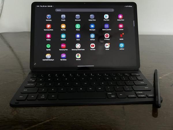 Samsung Galaxy Tab S8 Review