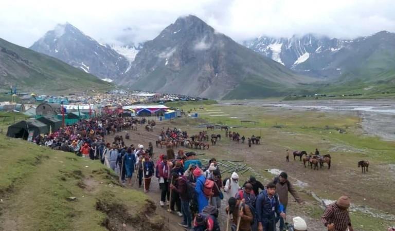 Amarnath: Pilgrims during the Amarnath Yatra after its resumption, it was suspended due to cloudburst , on Monday, July 11, 2022. Amarnath yatra