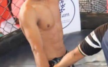 Kick boxer