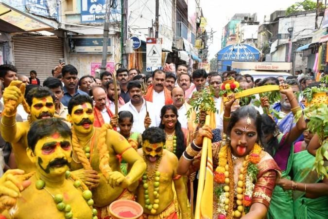 Lashkar Bonalu begins in Secunderabad Lashkar Bonalu begins in Secunderabad