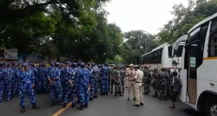 Sonia's ED appearance: Heavy security deployed outside Congress HQ. Heavy security deployed outside Congress HQ.