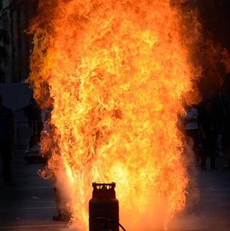 cylinder blast cylinder blast