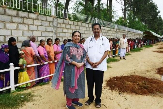 49 years, 2.6mn patients: No full stops for K'taka doctor's free Sunday clinic