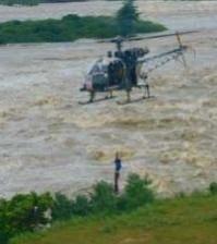 Army choppers rescue farmers trapped in middle of river Army choppers