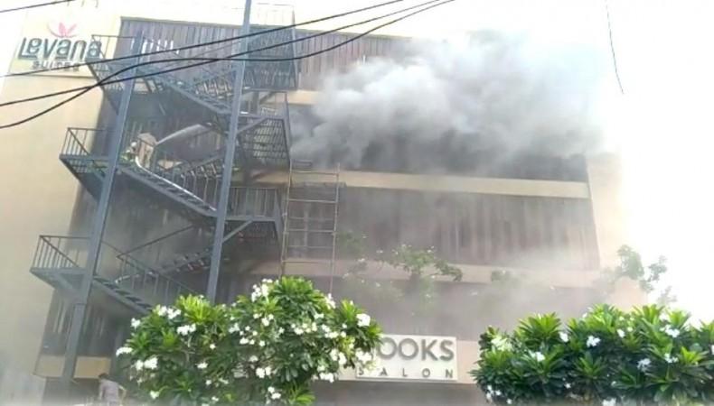 Fire in Lucknow hotel. Fire in Lucknow hotel.