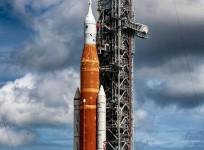 The Artemis I rocket sits on the launch pad at Kennedy Space Cente