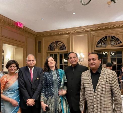 In pic (L to R): Dr Rekha Bhandari, Prem Bhandari, Mrs Jatin Shah, Dr Jatin Shah, Arvind Bhandari Dr Rekha Bhandari, Prem Bhandari, Mrs Jatin Shah, Dr Jatin Shah, Arvind Bhandari