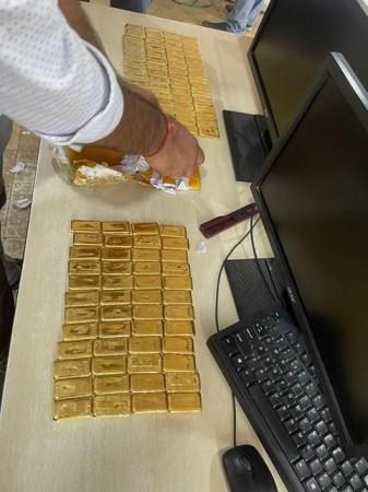 DRI seizes 65.46 kg of gold worth Rs 33 cr at Mumbai, Patna, Delhi DRI seizes 65.46 kg of gold worth Rs 33 cr at Mumbai, Patna, Delhi