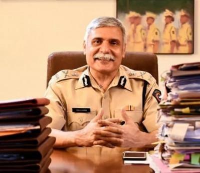 NSE phone tapping case: CBI arrests ex-Mumbai Police Chief NSE phone tapping case: CBI arrests ex-Mumbai Police Chief
