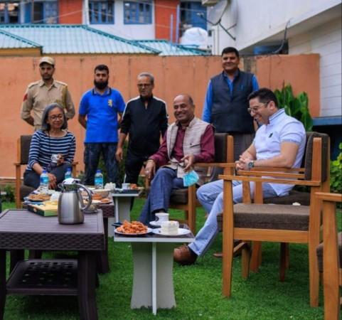 Late HK Lohia, IPS at the residence of Danish Manzoor In June 2022 Late HK Lohia, IPS at the residence of Danish Manzoor In June 2022