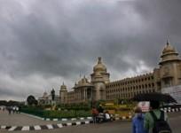 B'luru wakes up to cloudy day, most K'taka dists to receive showers till Oct 11