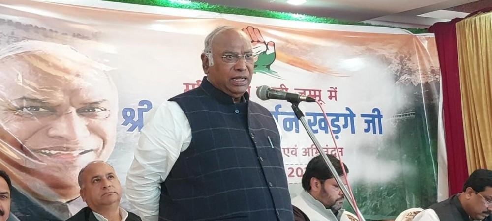 Congress leader Mallikarjun Kharge addressing party delegates at Jammu Mallikarjun Kharge
