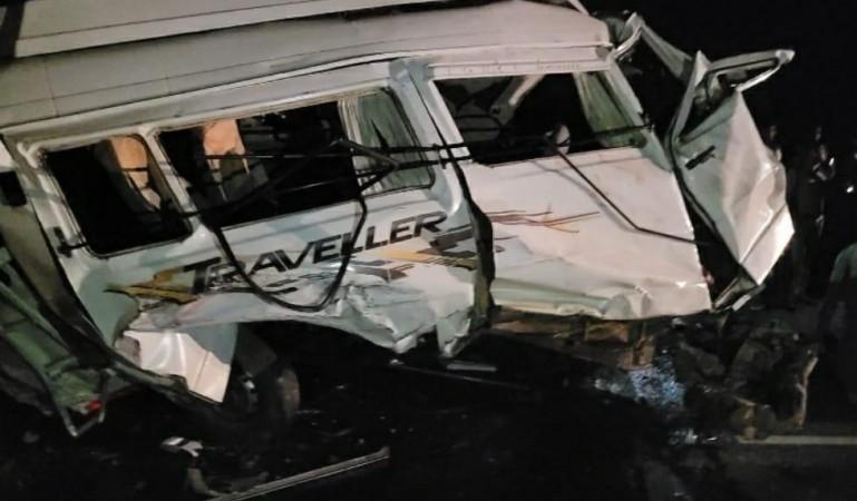 Four kids among 9 killed in road accident in K'taka. Four kids among 9 killed in road accident in K'taka.