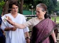 Sonia Gandhi-priyanka gandhi.