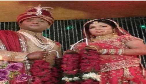 Wife hangs herself, husband makes video Wife hangs herself, husband makes video