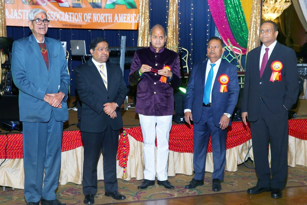 (L-R) Padam Bhushan D R Mehta, CG Randheer Jayswal, RANA President Prem Bhandari, RANA Deep Mahotsav Chairman Dr Vijay Arya RAJASTHAN Foundation President and RANA Patron K K Mehta