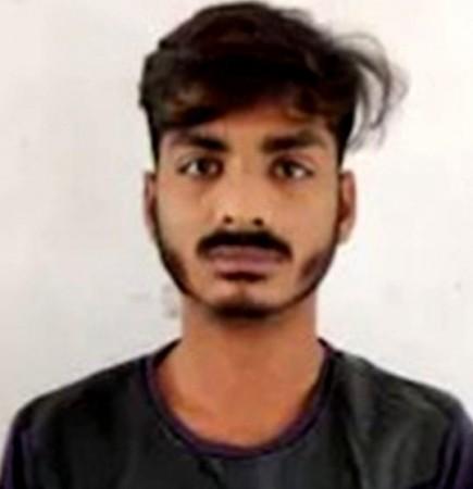 UP man threatens to cut minor into pieces if she refuses to marry; arrested [details]