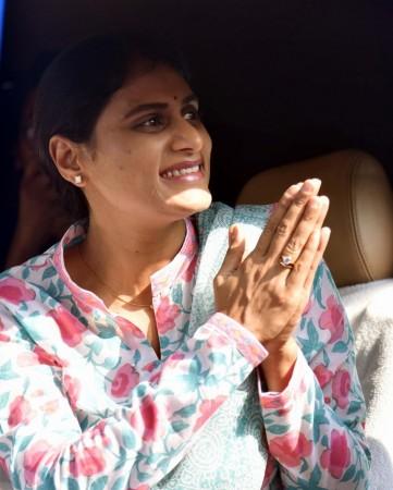 Sharmila's arrest, attack on convoy trigger tension Sharmila's arrest, attack on convoy trigger tension