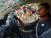 Sharmila detained on way to T'gana CM's residence for protest