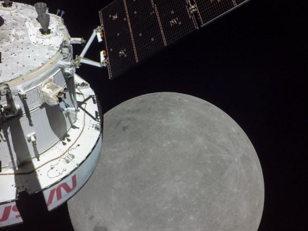 NASA Orion spacecraft makes closest flyby of Moon at 130 kms distance. NASA Orion spacecraft makes closest flyby of Moon at 130 kms distance.