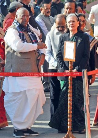 Congress MPs Mallikarjun Kharge, Sonia Gandhi and Adhir Ranjan Chowdhury during a tribute ceremony to pay homage to martyrs who lost their lives in the 2001 Parliament attack