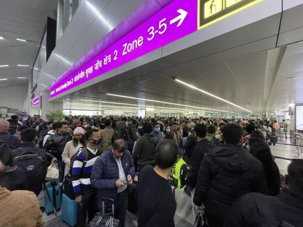 Crowding at Delhi airport delhi airport chaos