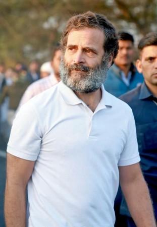 Congress leader Rahul Gandhi with party members resume 'Bharat Jodo Yatra' Congress leader Rahul Gandhi with party members resume 'Bharat Jodo Yatra'