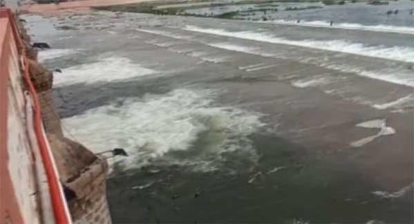 Prakasam Barrage gates of Krishna river Prakasam Barrage gates of Krishna river