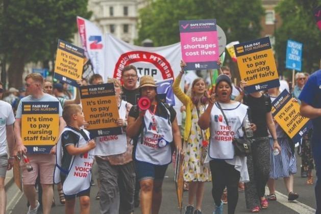 Strike in the UK over pay disputes (photo:@theRCN/Twitter) UK economy