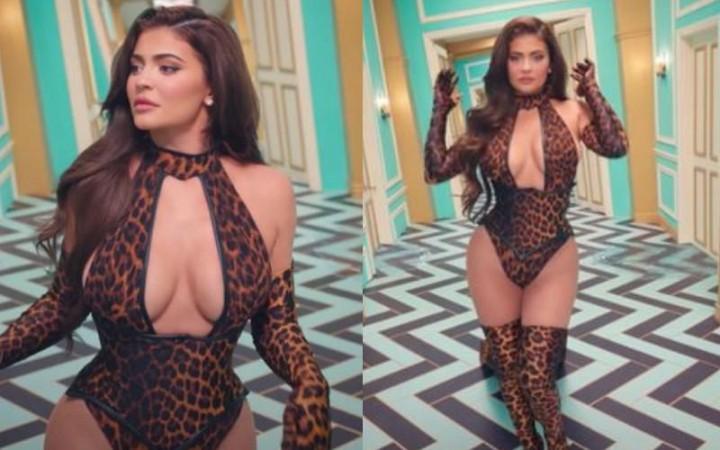Urfi Javed's costume looked similar to Kylie Jenner's outfit kylie jenner