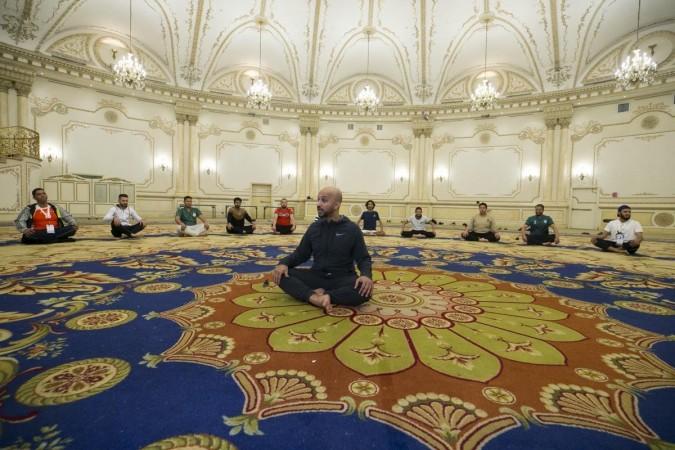 Yoga workshop held in Jeddah on December 24, 2022 Saudi Committee of Yoga holds yoga lecture, workshop in Jeddah; 11 Arab countries participate