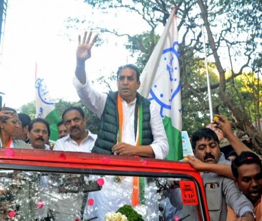 NCP leader Anil Deshmukh walks out of jail, slams ex-top cop Singh, Vaze NCP leader Anil Deshmukh walks out of jail, slams ex-top cop Singh, Vaze
