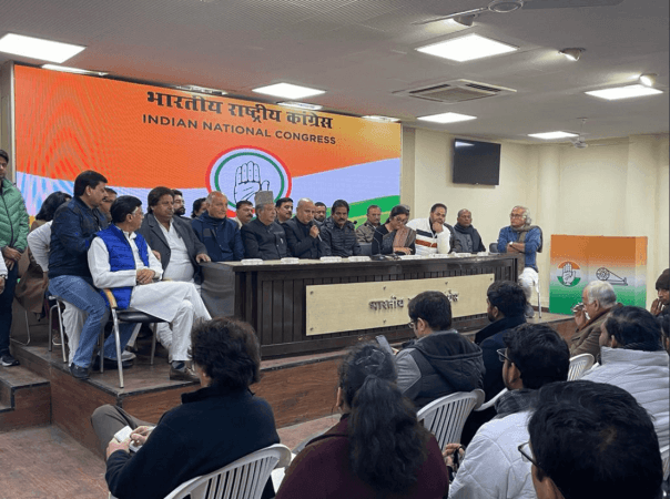 Former Deputy Chief Minister of J&K Tara Chand, a staunch supporter of Ghulam Nabi Azad, rejoins Congress Party on Friday Azad supporters