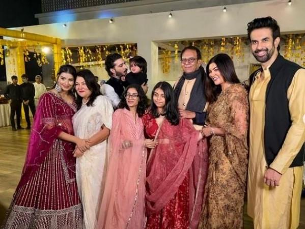 Sushmita Sen, Rohman Shawl, Rajeev Sen, Charu Asopa Sushmita Sen, Rohman Shawl, Rajeev Sen, Charu Asopa