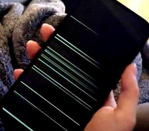 Apple working to fix iPhone 14 Pro horizontal lines bug Apple working to fix iPhone 14 Pro horizontal lines bug