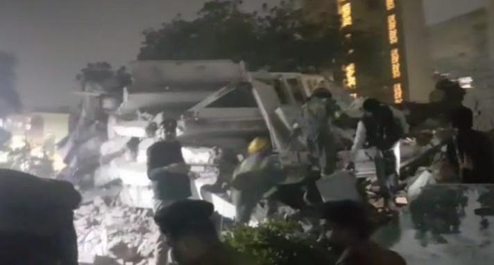Building collapses in Lucknow, many feared trapped Building collapses in Lucknow, many feared trapped