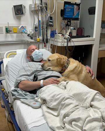 Magnus and Brian Benson at the hospital Magnus