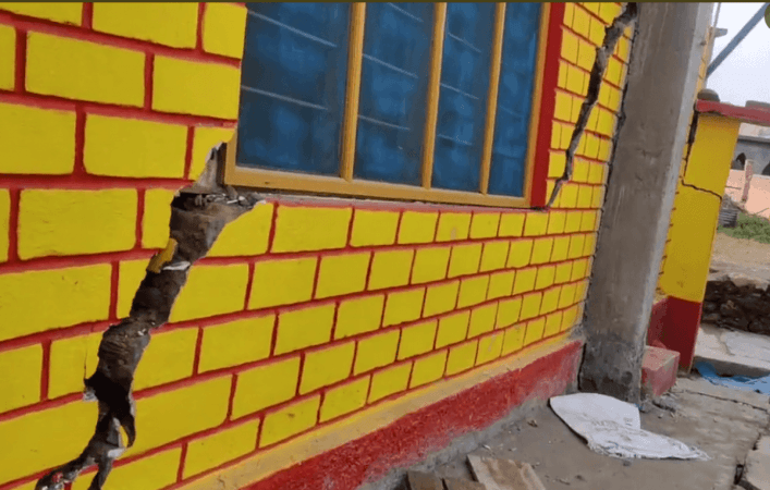 Cracks in Doda village