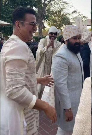 Akshay and mohanlal