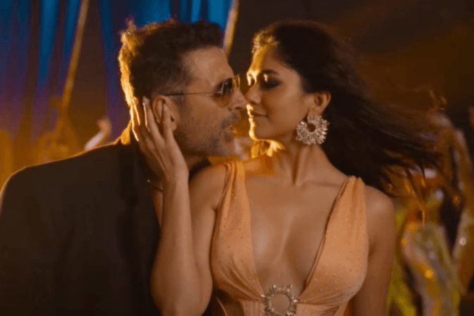 Akshay Kumar, Mrunal Thakur Akshay Kumar, Mrunal Thakur