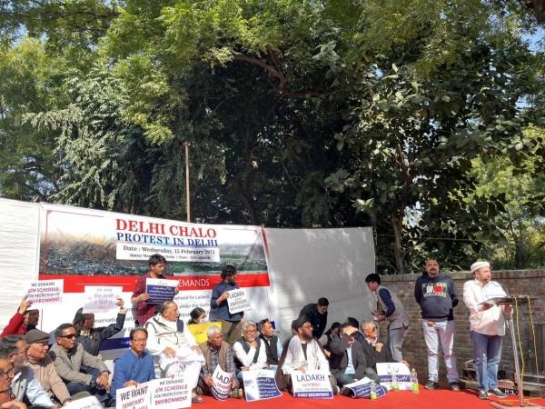 Ladakhi groups