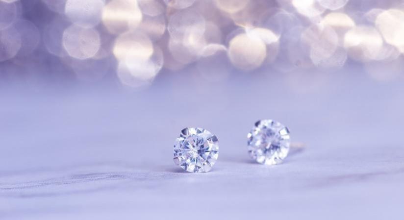 Diamonds Diamonds