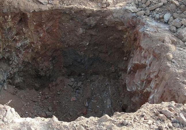 6-yr-old girl dies after falling into pit at construction site in B ...