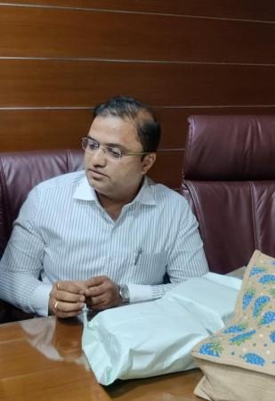 chief accountant of Bengaluru Water Supply and Sewerage Board (BWSSB), Prashanth Madal, was caught red-handed. chief accountant of Bengaluru Water Supply and Sewerage Board (BWSSB), Prashanth Madal, was caught red-handed