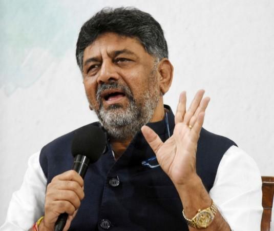 K'taka Cong President Shivakumar's chopper hit by vulture - IBTimes India