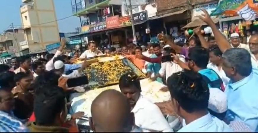 Lokayukta trap case: Accused BJP MLA surfaces after getting bail, given hero's welcome Lokayukta trap case: Accused BJP MLA surfaces after getting bail, given hero's welcome