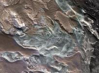 Scientists unearth remains of modern glacier near mars' equator