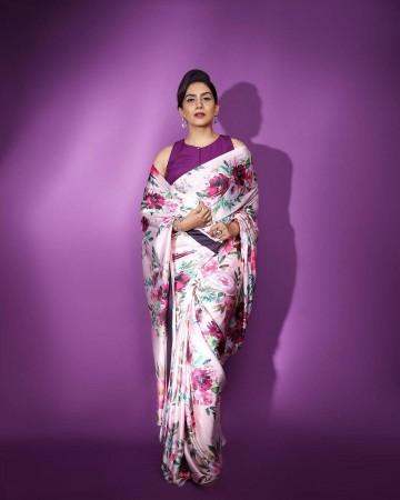 sonali kulkarni