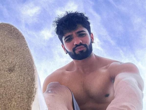 Zeeshan Khan Zeeshan Khan