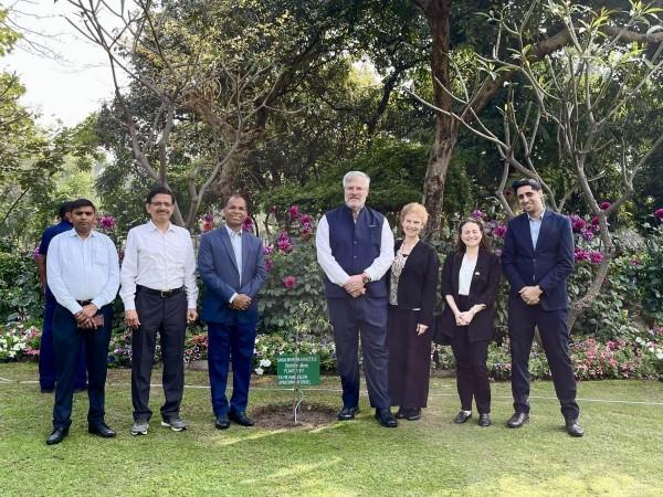 Israel donates drip irrigation system to Children's Park in New Delhi on World Water Day Israel donates drip irrigation system to Children's Park in New Delhi on World Water Day